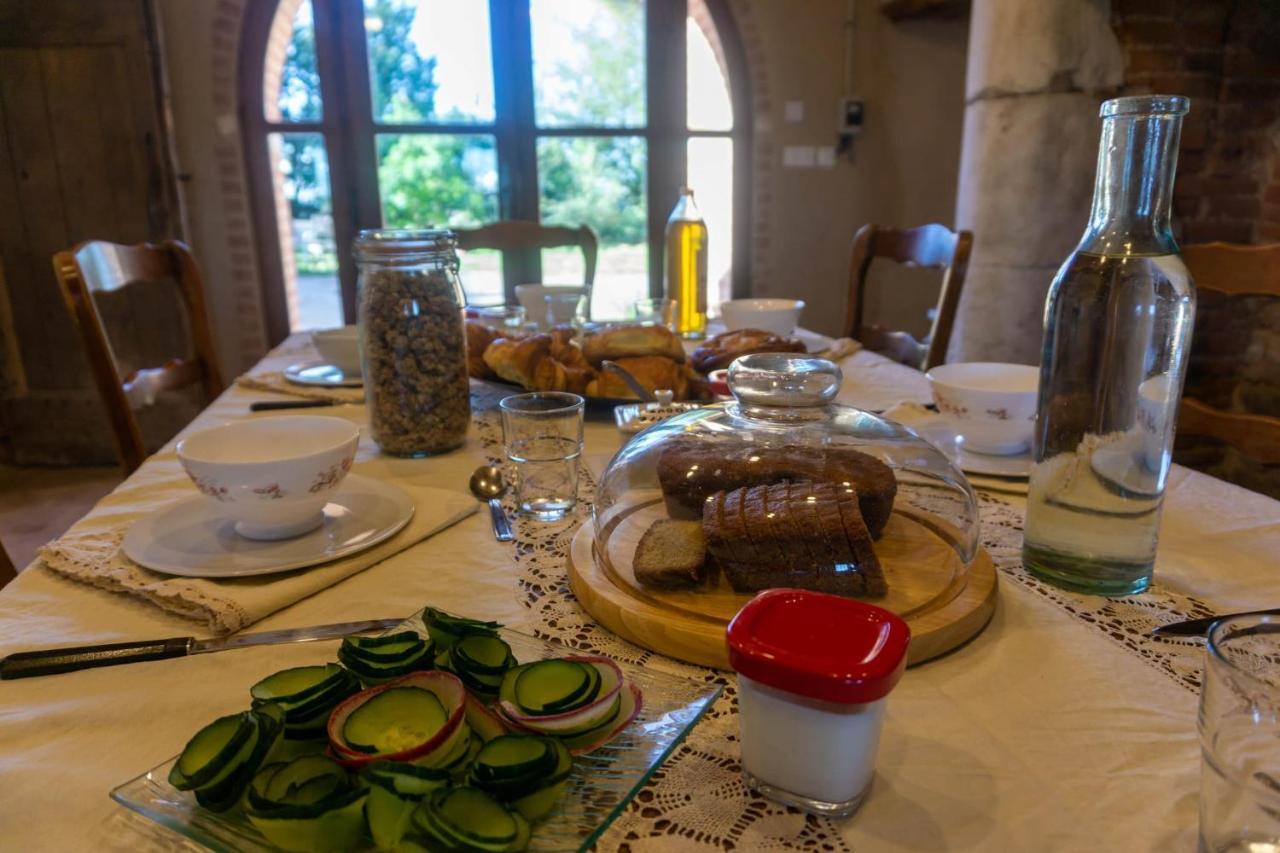 Chambres Et Table D'Hotes - Les Jardins De La Longagne Saussenac Екстер'єр фото